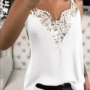🎀 New lace trim camisole—medium SALE💃